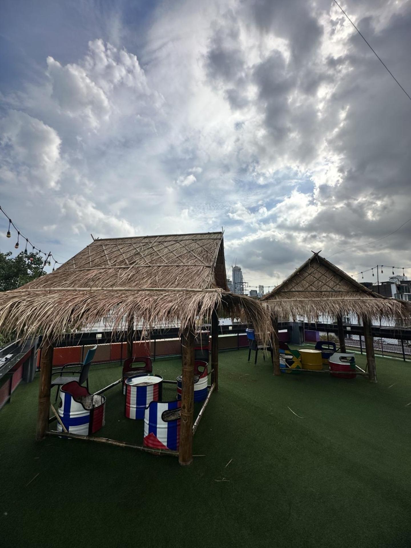 เอช-ดิสตริก บูทิก พอชโฮเต็ล Hostel กรุงเทพมหานคร ภายนอก รูปภาพ
