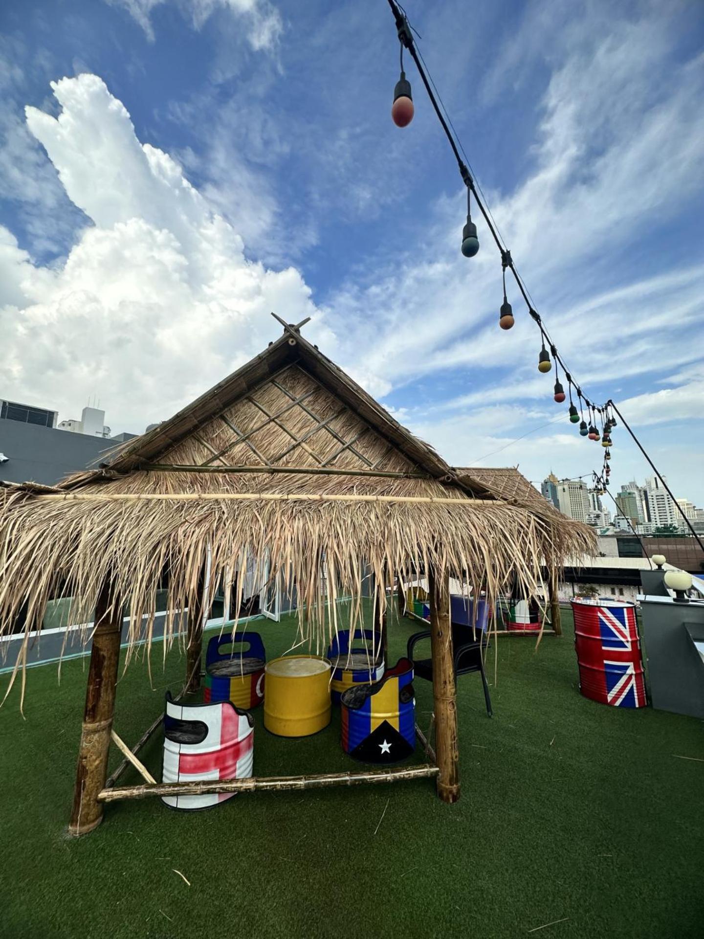 เอช-ดิสตริก บูทิก พอชโฮเต็ล Hostel กรุงเทพมหานคร ภายนอก รูปภาพ