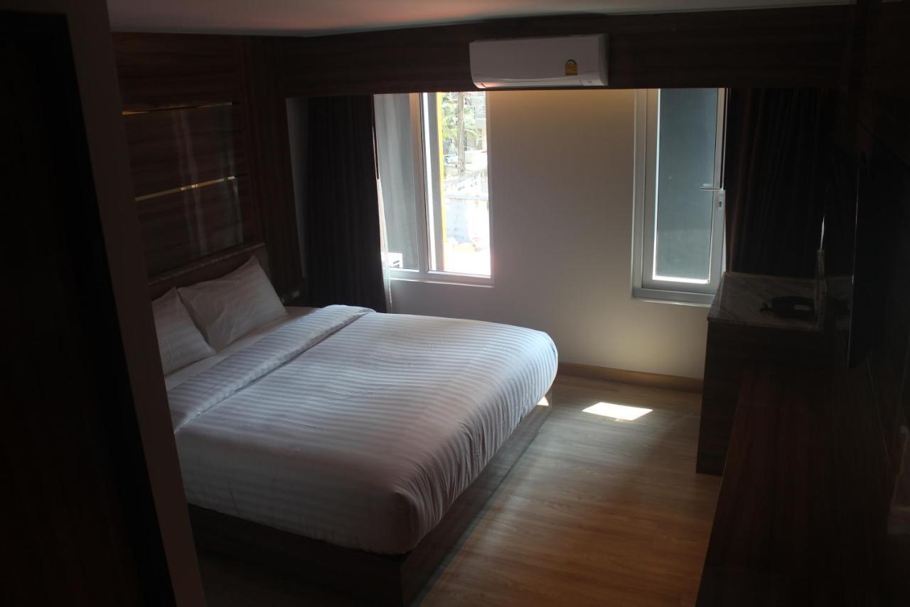 เอช-ดิสตริก บูทิก พอชโฮเต็ล Hostel กรุงเทพมหานคร ภายนอก รูปภาพ